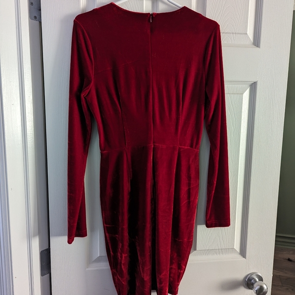 MinkPink Velvet Red Dress - Picture 2 of 2
